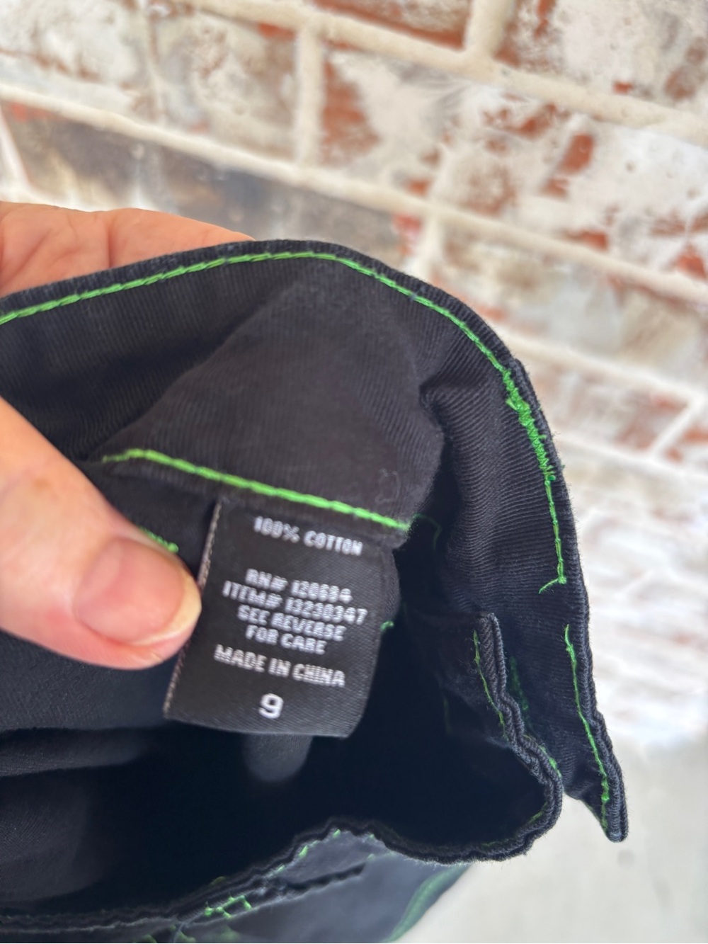 Hot Topic Denim Black High Rise Cargo Pants with Green Stitching - Picture 7 of 7